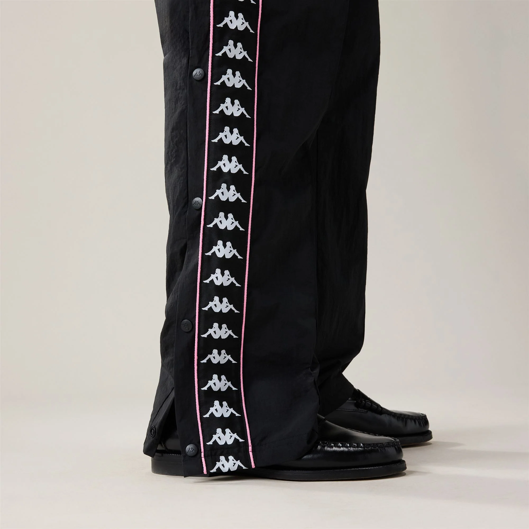 222 BANDA    SEBASTIAN - Pants - Sport Trousers - Unisex - Black-Pink Prism-White - Image 6